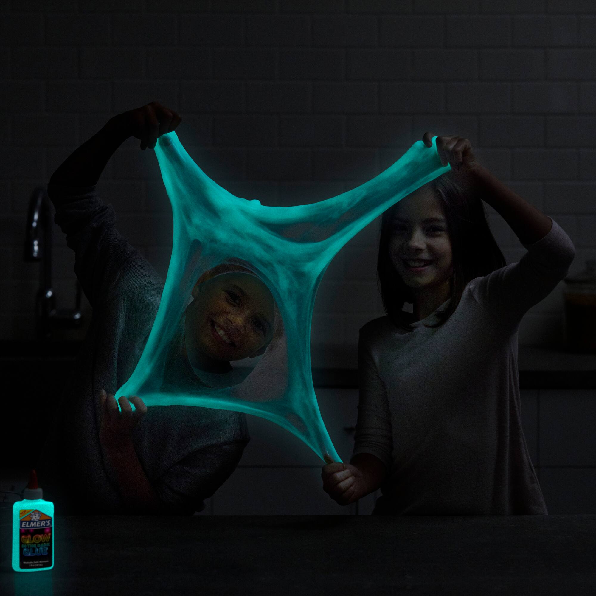 Elmer's® Glow in the Dark Glue